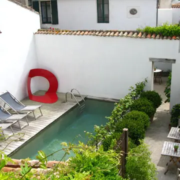 Piscine hôtel le Sénéchal