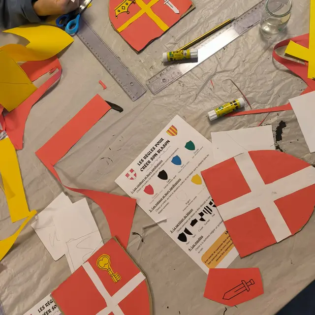 Atelier Décore ton blason_Saint-Pierre-en-Faucigny
