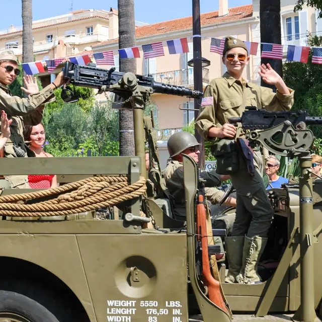 82 anniversaire du débarquement des troupes alliées sur les cotes de provence - 15 août_Sainte-Maxime
