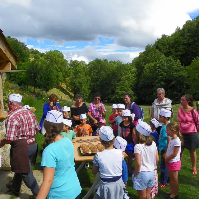 Petit pain du moulin - atelier enfants_Saint-Bonnet-le-Courreau