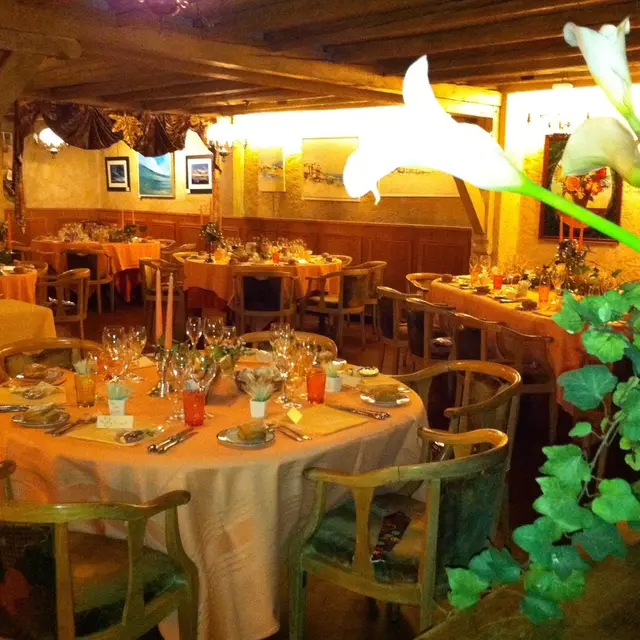 Salle de banquet 80 couverts