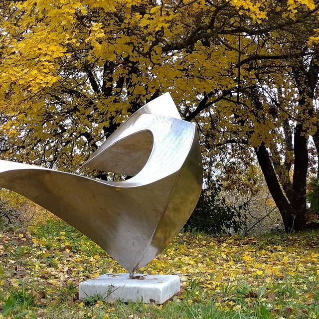 Atelier de sculpture Lutfi Romhein_Esparron de Pallières