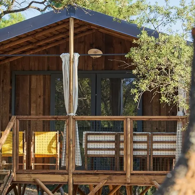 Les Ecolodges Thym, Cyste, Cade  de la Ferme Hi Bride_Villelaure