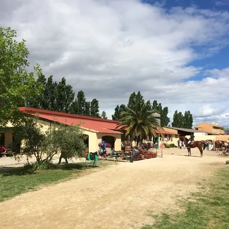 Les écuries de Caderousse