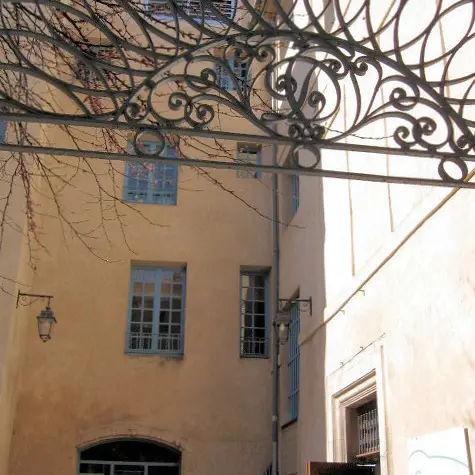 Portail de l'hôtel d'Herbès