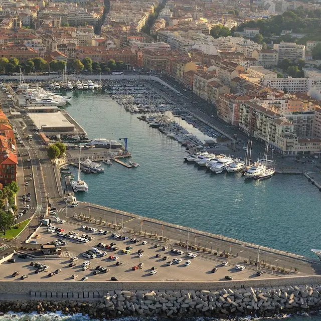 PORT DE NICE Parking du Phare.jpg