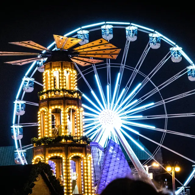 Excursion en bus aux marchés de Noël Nice et Monaco_Roquebrune-sur-Argens