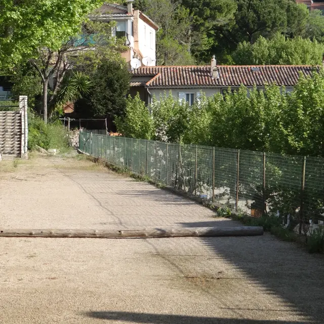 Boulodrome Centre du village