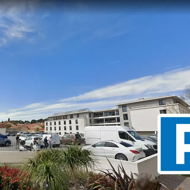 Parking du rond-point René Cassin