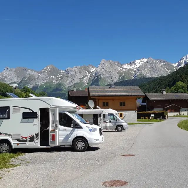 Aire de camping-car le Terret