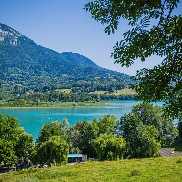 Snack de la plage du Sougey à Saint-Alban-de-Montbel