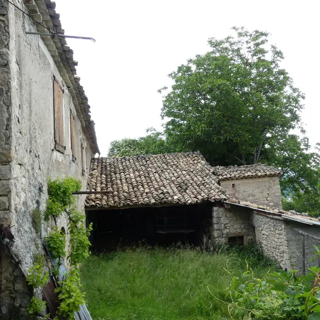 La cour intérieure de la ferme des Granges