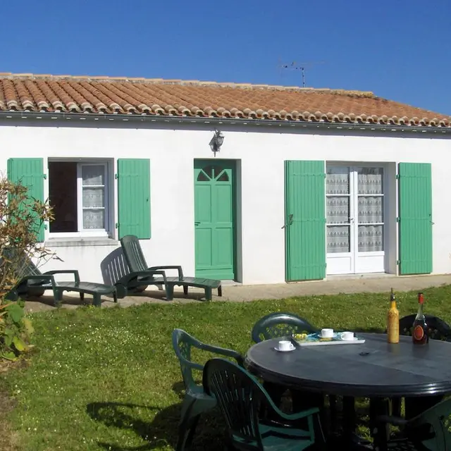 Jardin avec façade