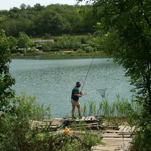 Pêche au Lac de Virieu-le-Grand
