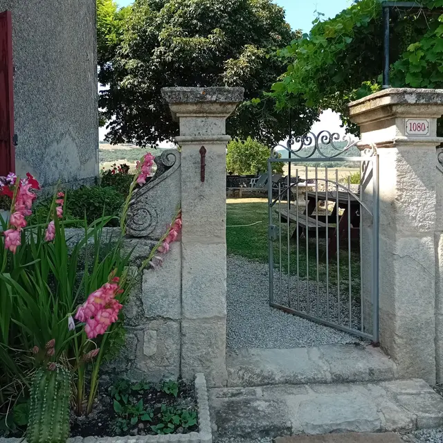 Bienvenue chez Mimi et Momo_Villemus