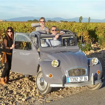 Découverte du Vignoble en 2cv avec le Pavillon Bouachon_Châteauneuf-du-Pape