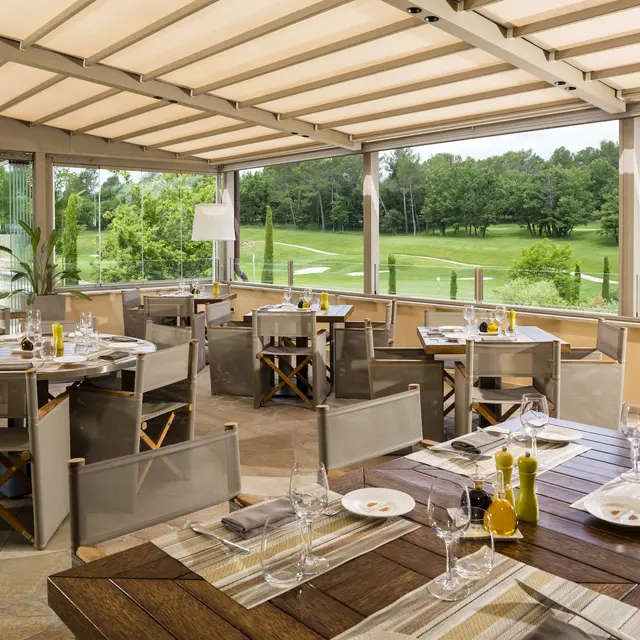 Restaurant Les Caroubiers