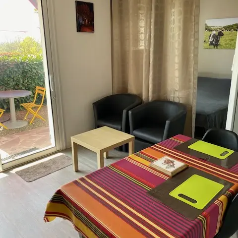 RESIDENCE