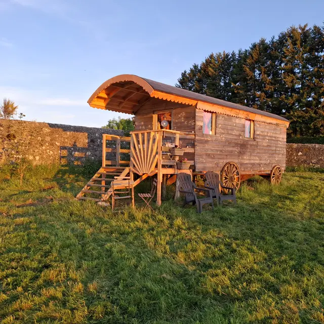 La roulotte du château du Mazel_Tence