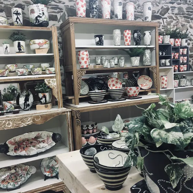 Myriam Belhaj Poterie Giens