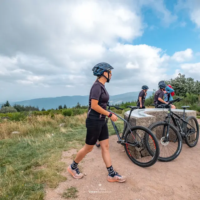 Table d'orientation du plateau de la Verrerie à Saint-Nicolas-des-Biefs