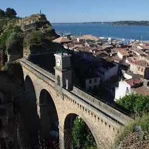 13VIS001485_1_WEB.jpg