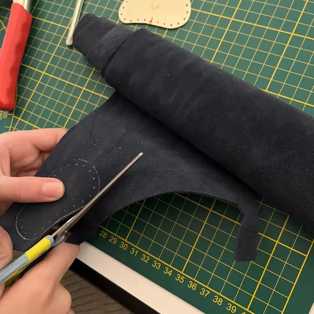 Visite-atelier en famille Création de mini-chaussures - Les Escales Estivales de Romans_Romans-sur-Isère