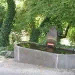 Fontaine rue de la République à Enval