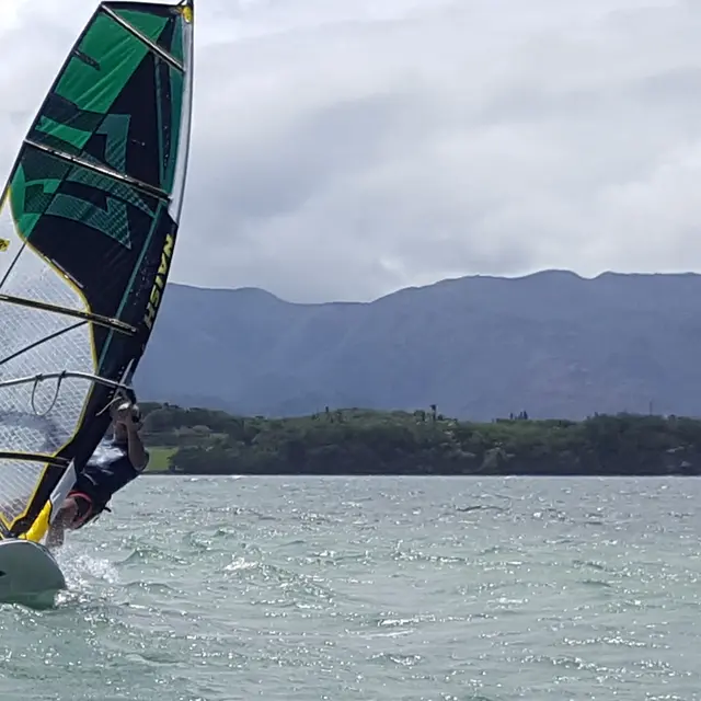 Windsurf 1
