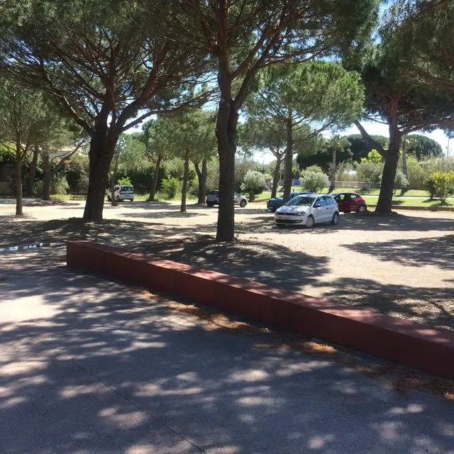 Parking de la Chapelle de St-Clair