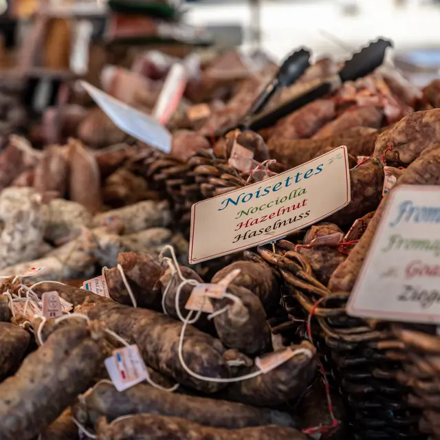 Marché hebdomadaire.