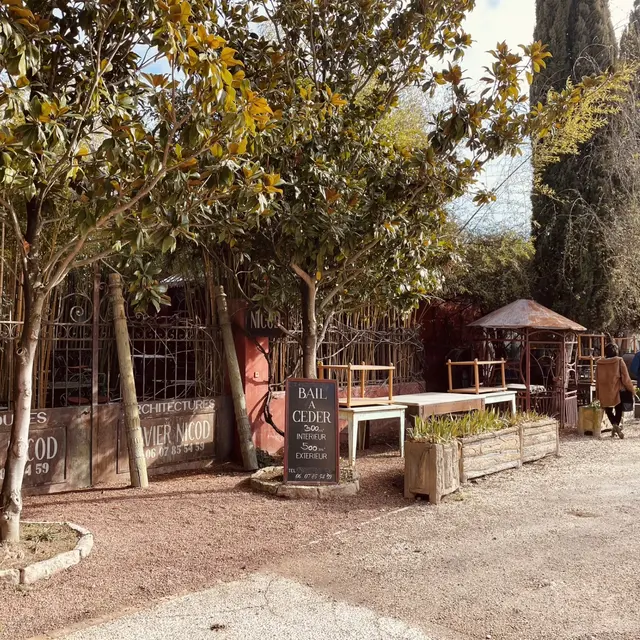 cour carré de l'isle