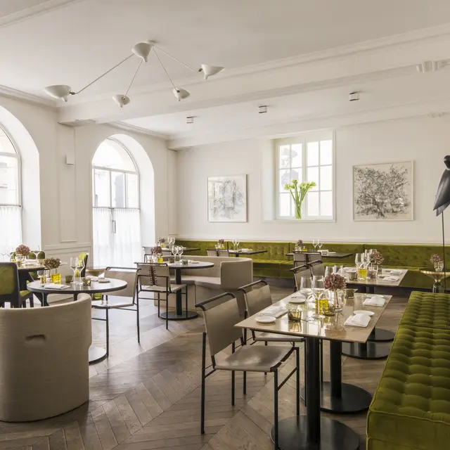 Salle restaurant intérieur