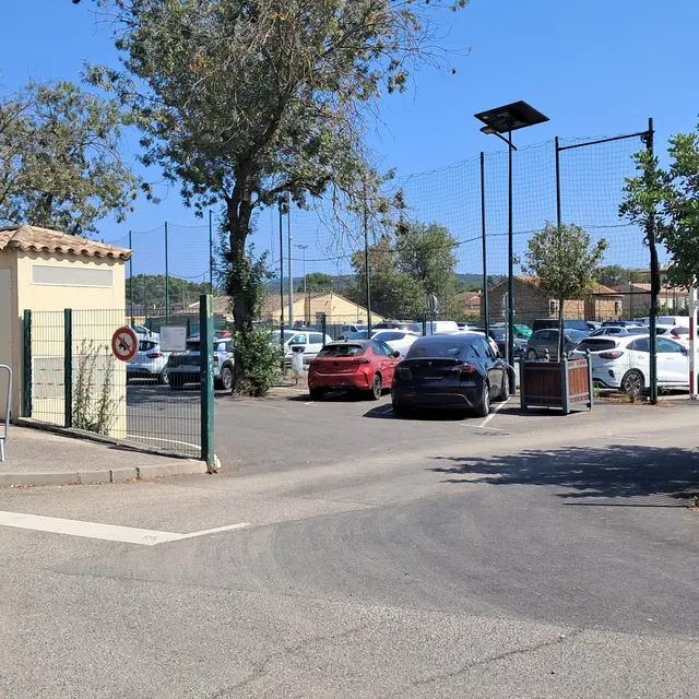 Parking du stade_Cogolin