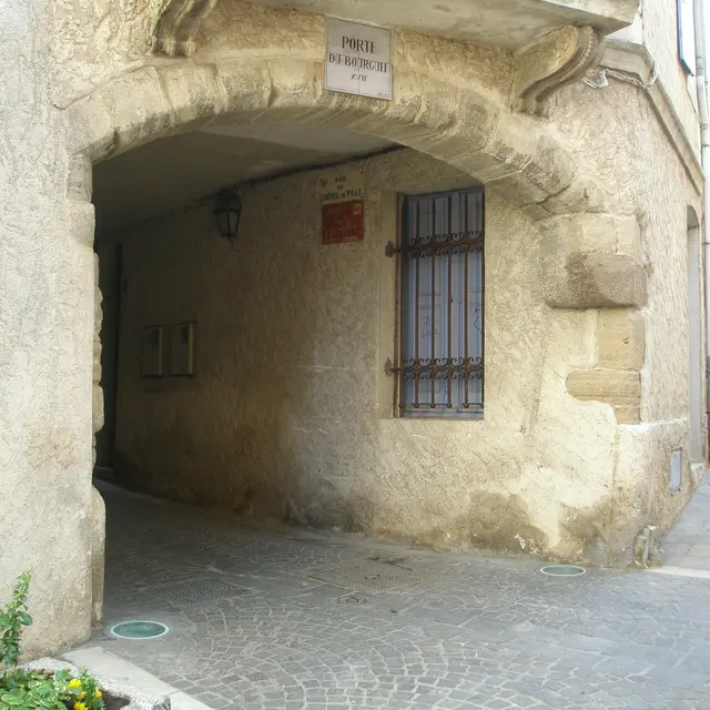 Porte du Bourguet