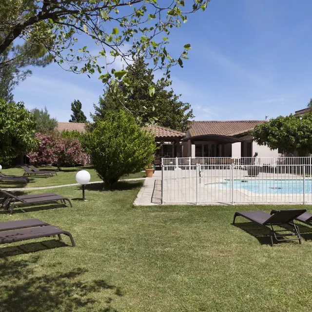 Golden Tulip Avignon Le Paradou