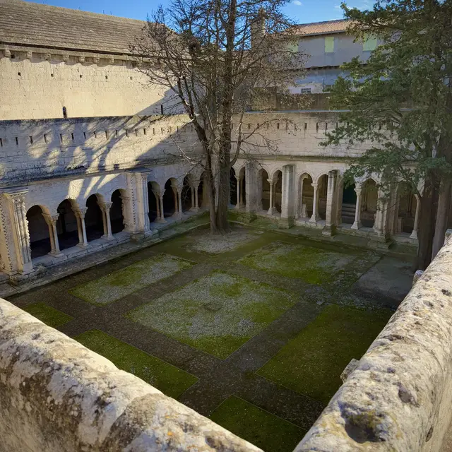 Les visites commentées_Arles
