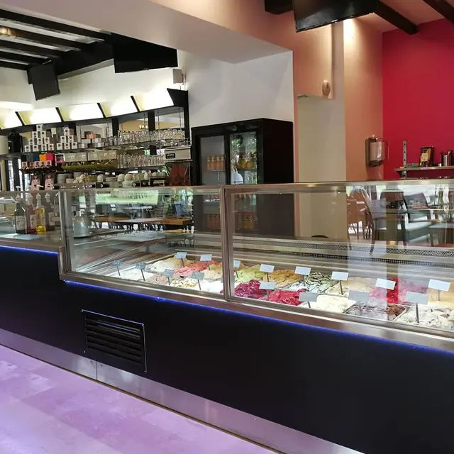 Crêperie, glacier