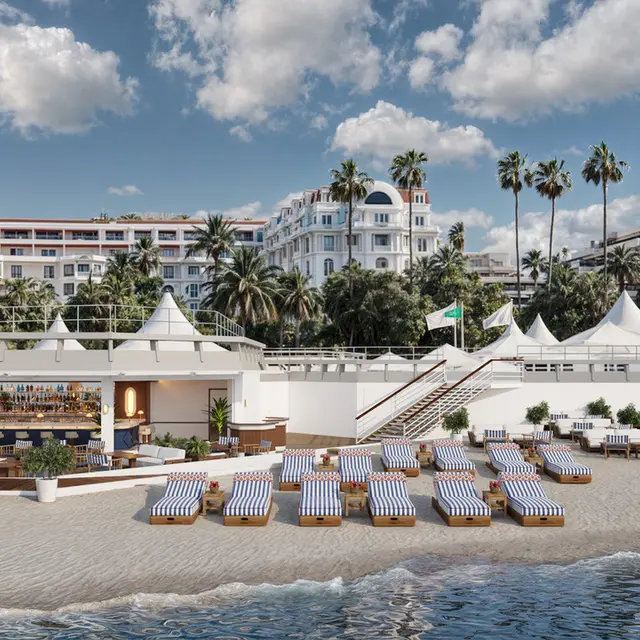 Ciro's Cannes, La plage privée du Majestic_Cannes