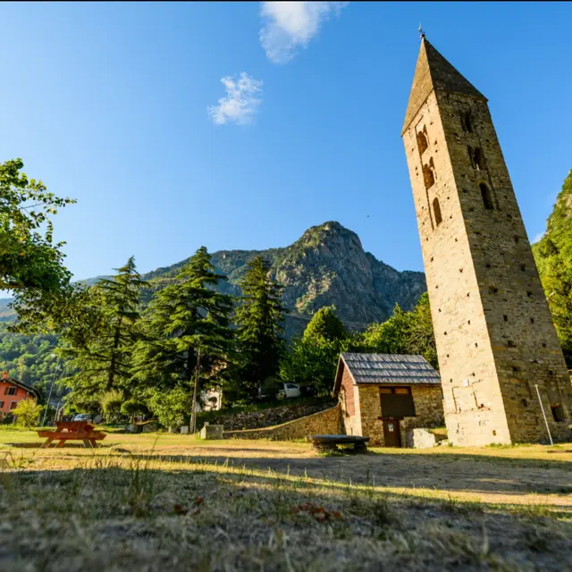 Clocher Saint-Pierre_Isola