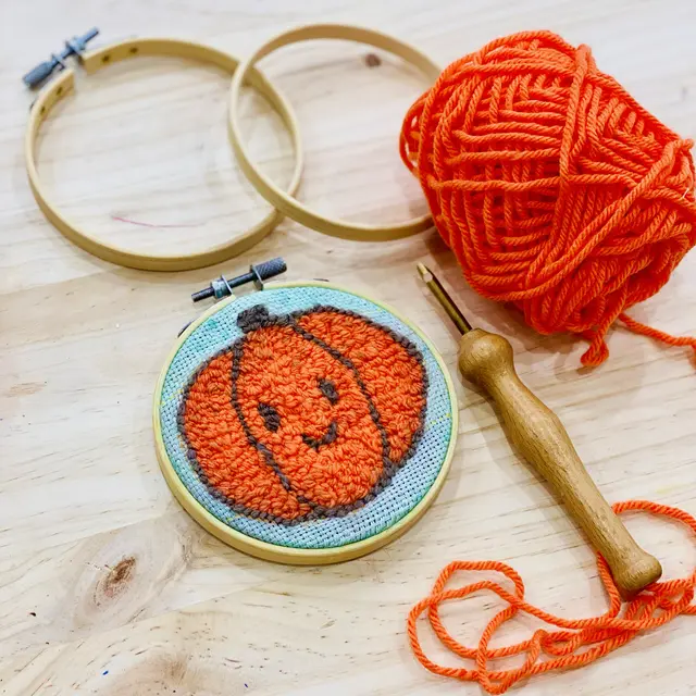 Punch Needle citrouille