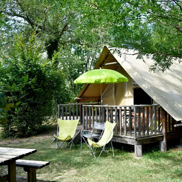 Tente toile et bois