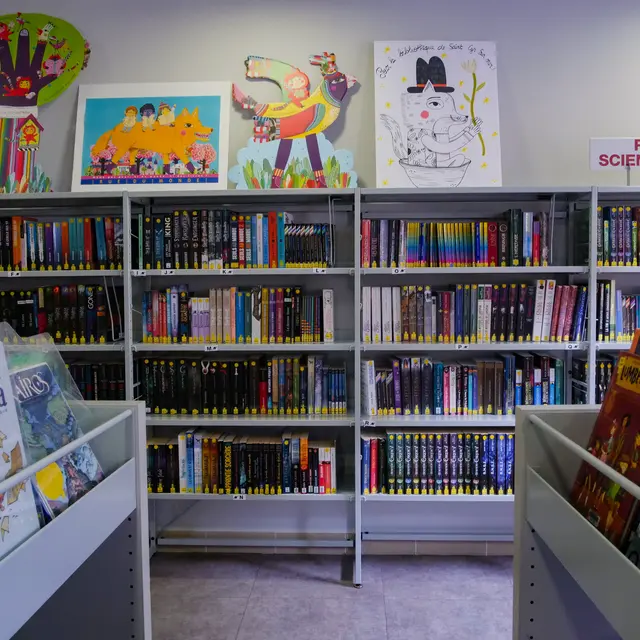 Bibliothèque_Saint-Cyr-sur-Mer