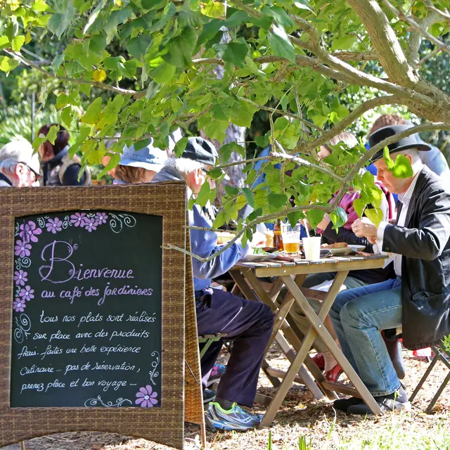 Déjeuner groupe dans le Golfe de Saint-Tropez_Cavalaire-sur-Mer