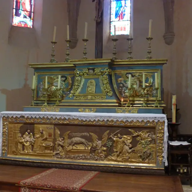 Maitre autel en bois doré du 18ème siècle