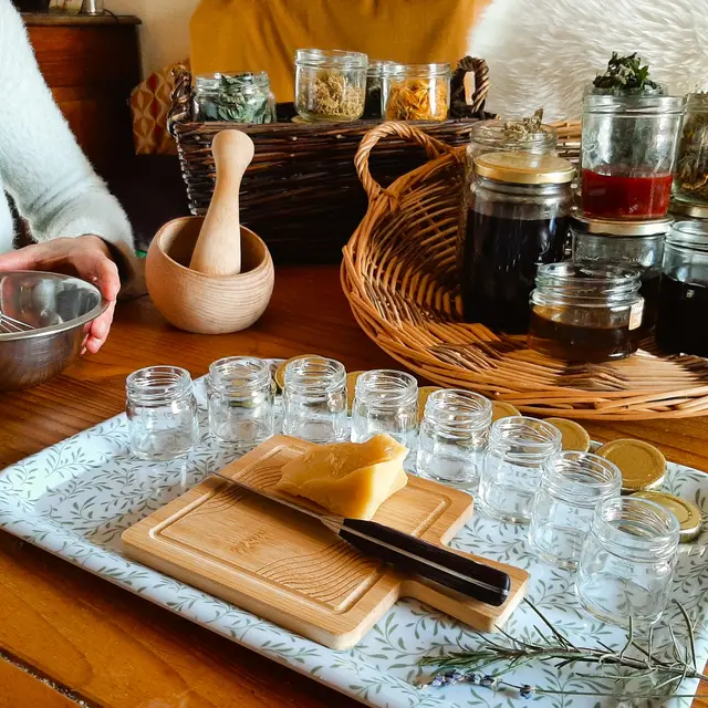 faire son baume naturel à base de plantes sauvages