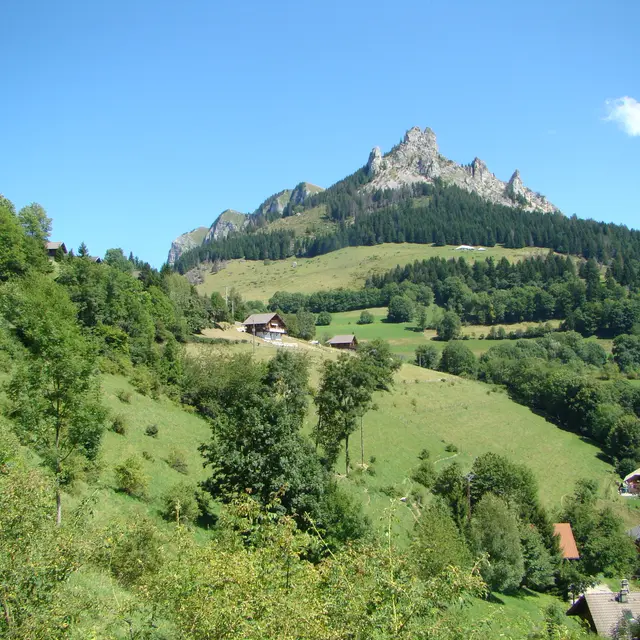 Tour du Mont César