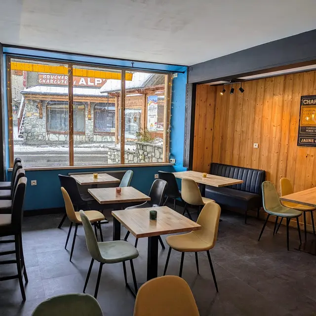 Café - Restaurant - Crêperie Les Glaciers_La Grave
