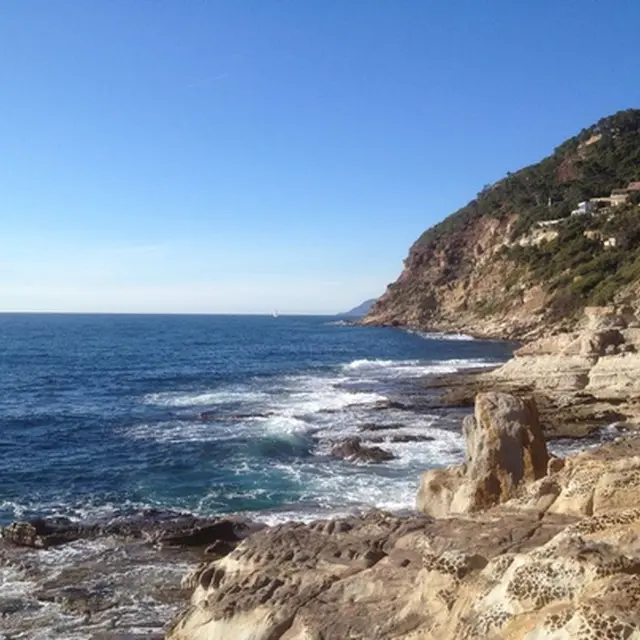 a 30 m sur la falaise vue imprenable