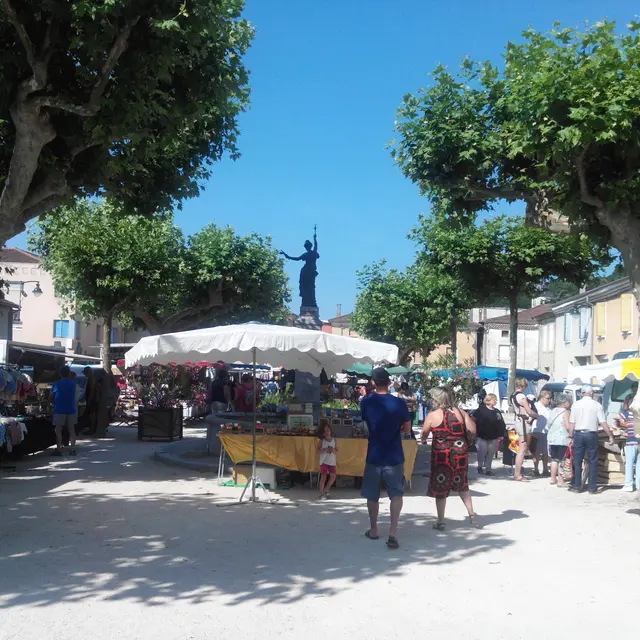 Marché Hauterives